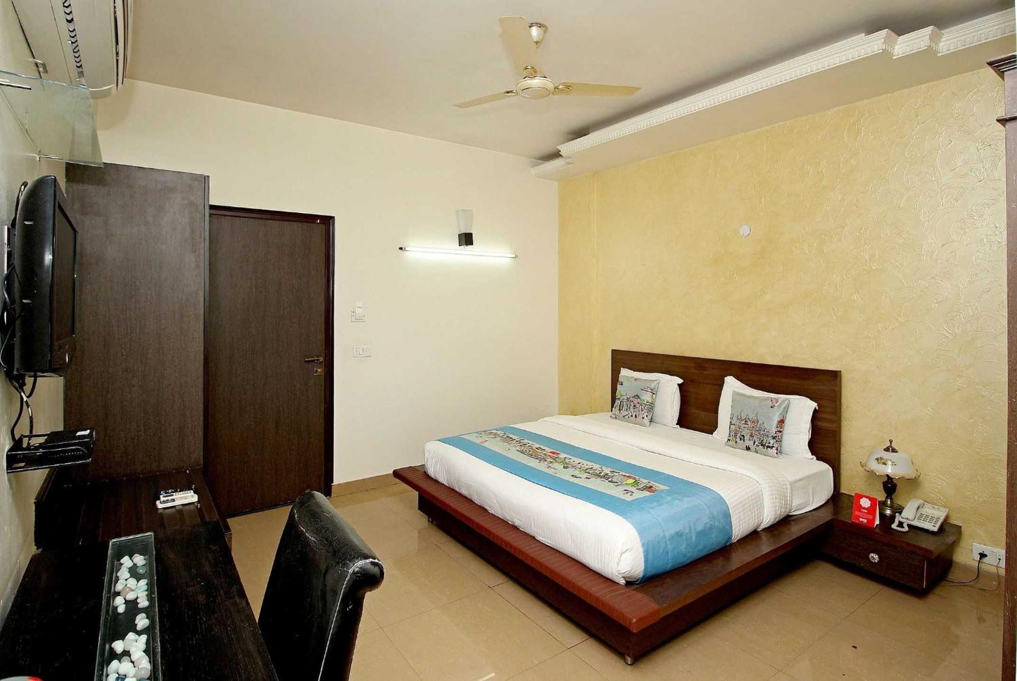 Super Collection O Sakshi Hotell Gurgaon Exteriör bild